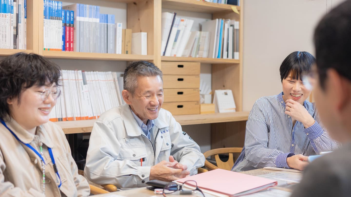 押しつけない会社